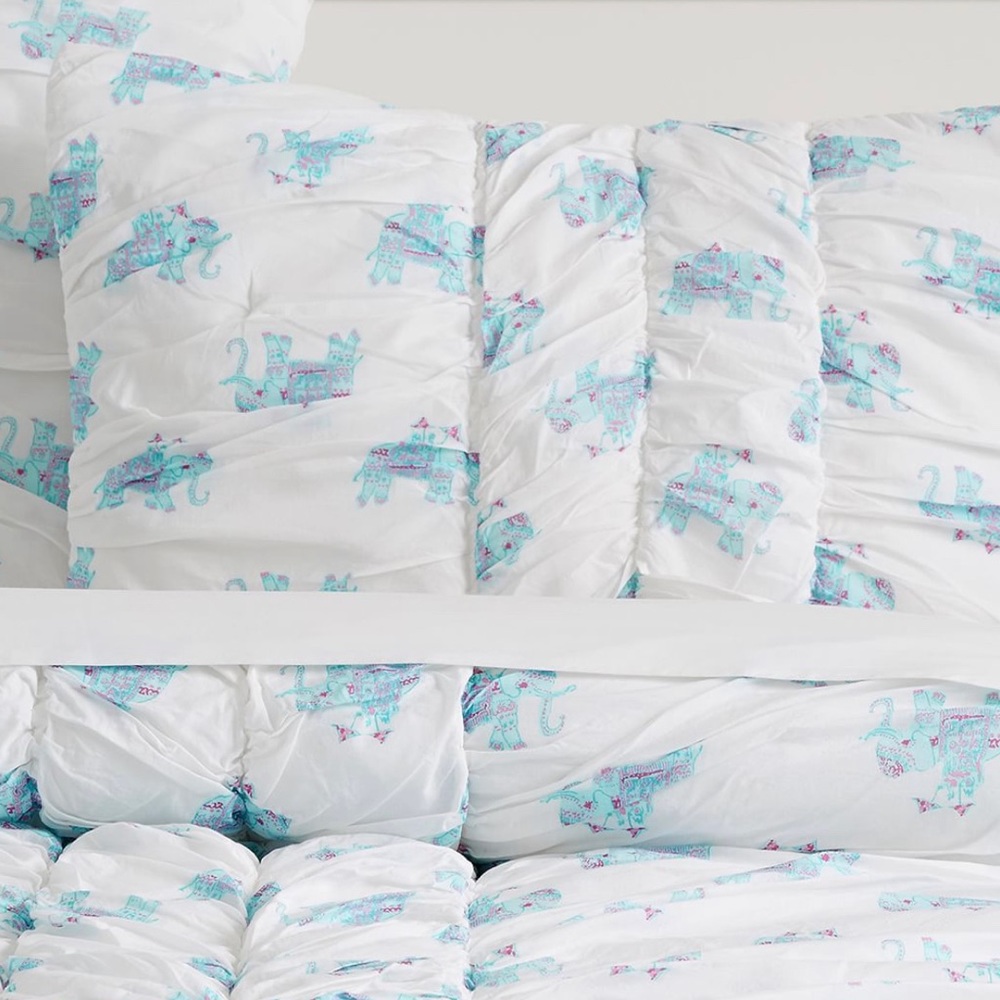 Lilly Pulitzer Elephant Bazaar Quilt & Sham